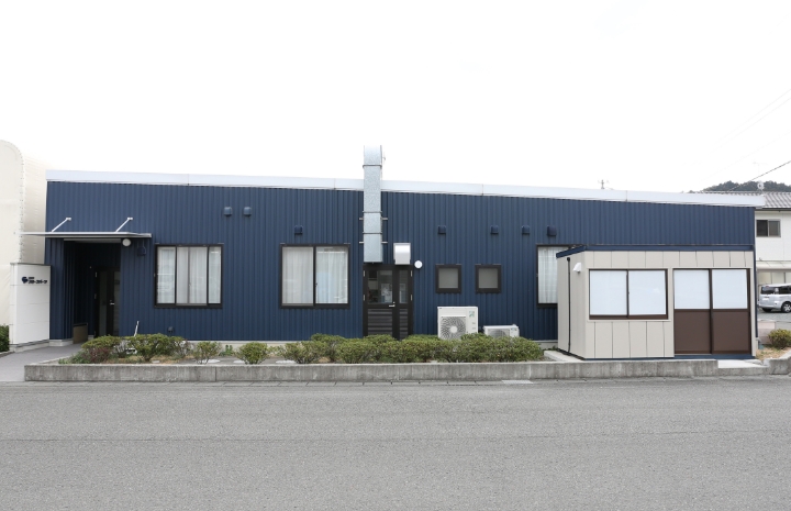 第三工場外観を写した写真